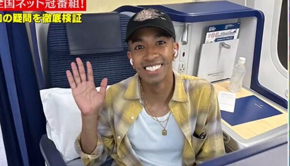 草間リチャード敬太